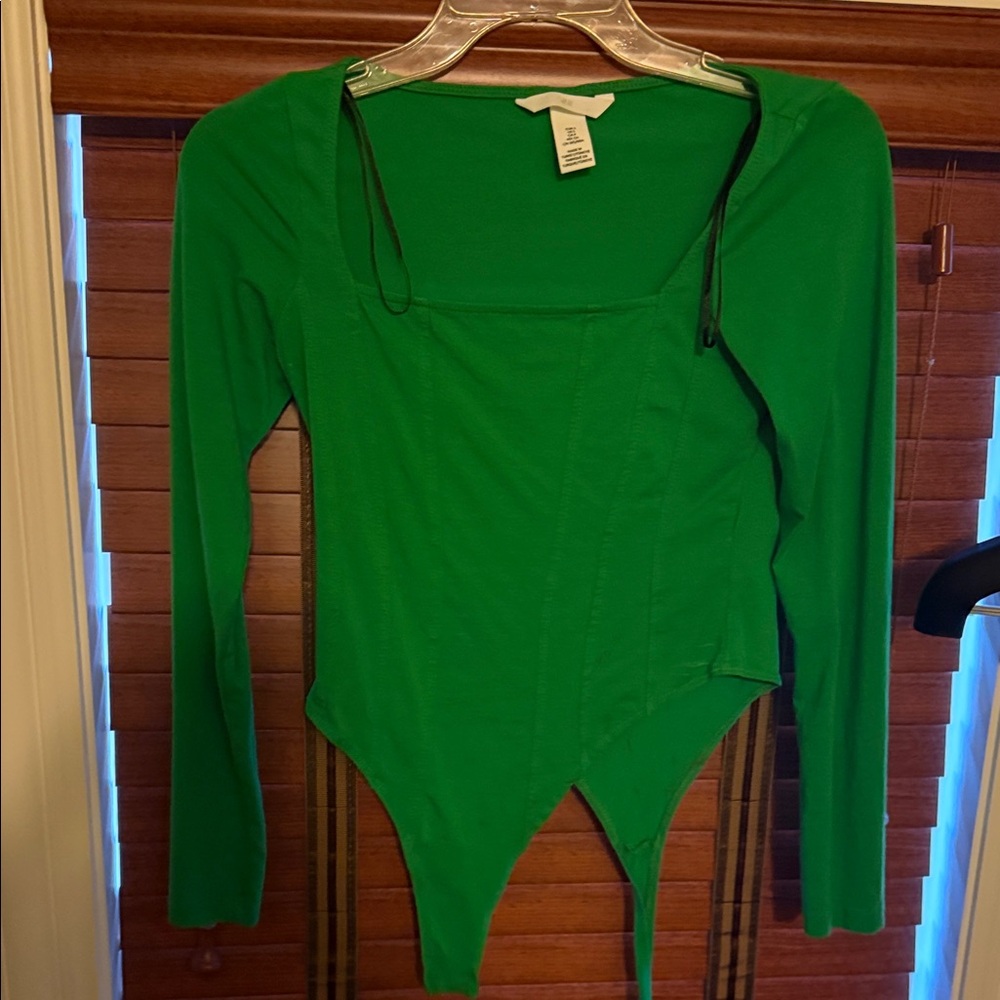 H&M Green Long Sleeve Bodysuit